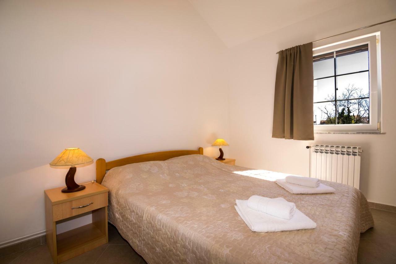 Apartman Mendula Premantura Kültér fotó