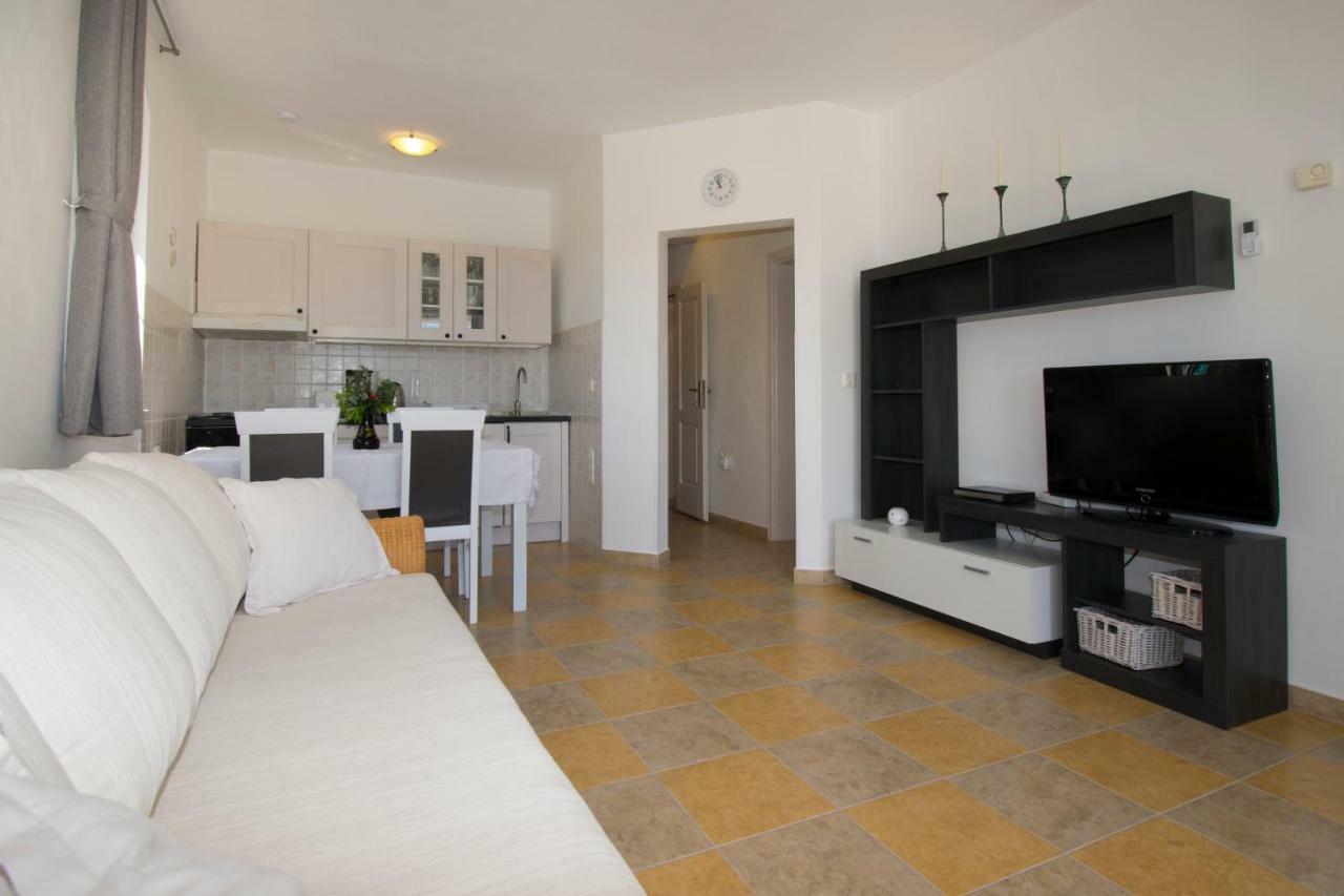 Apartman Mendula Premantura Kültér fotó
